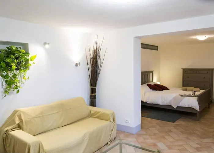 Eleonora Villa Cortona